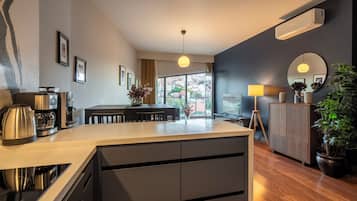 Luxury-Apartment, Balkon, Stadtblick | Innenbereich