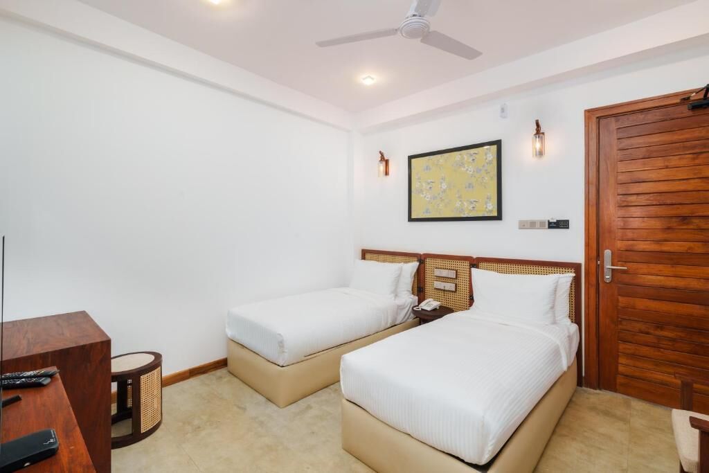 Superior Double Room, Balcony, Garden View | In-room safe, iron/ironing board, free WiFi, wheelchair access
