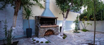 Sweet Home Country House with Private Terrace, Wi-Fi, and Air Conditioning