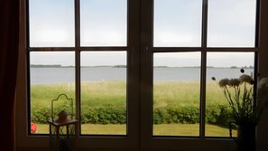 Interior - Holiday Apartment Haus am Breetzer Bodden for 3 Guests (66 m²) in Neuenkirchen Vieregge (Rügen) (Neuenkirchen)