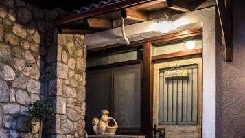 Estudio estándar, patio | Restaurante al aire libre
