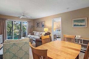 TV - Eagle Way 2 – Access to Pools (Rehoboth Beach)
