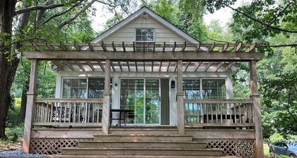 Charming 3-bedroom house in Owings Mills with cozy vibes