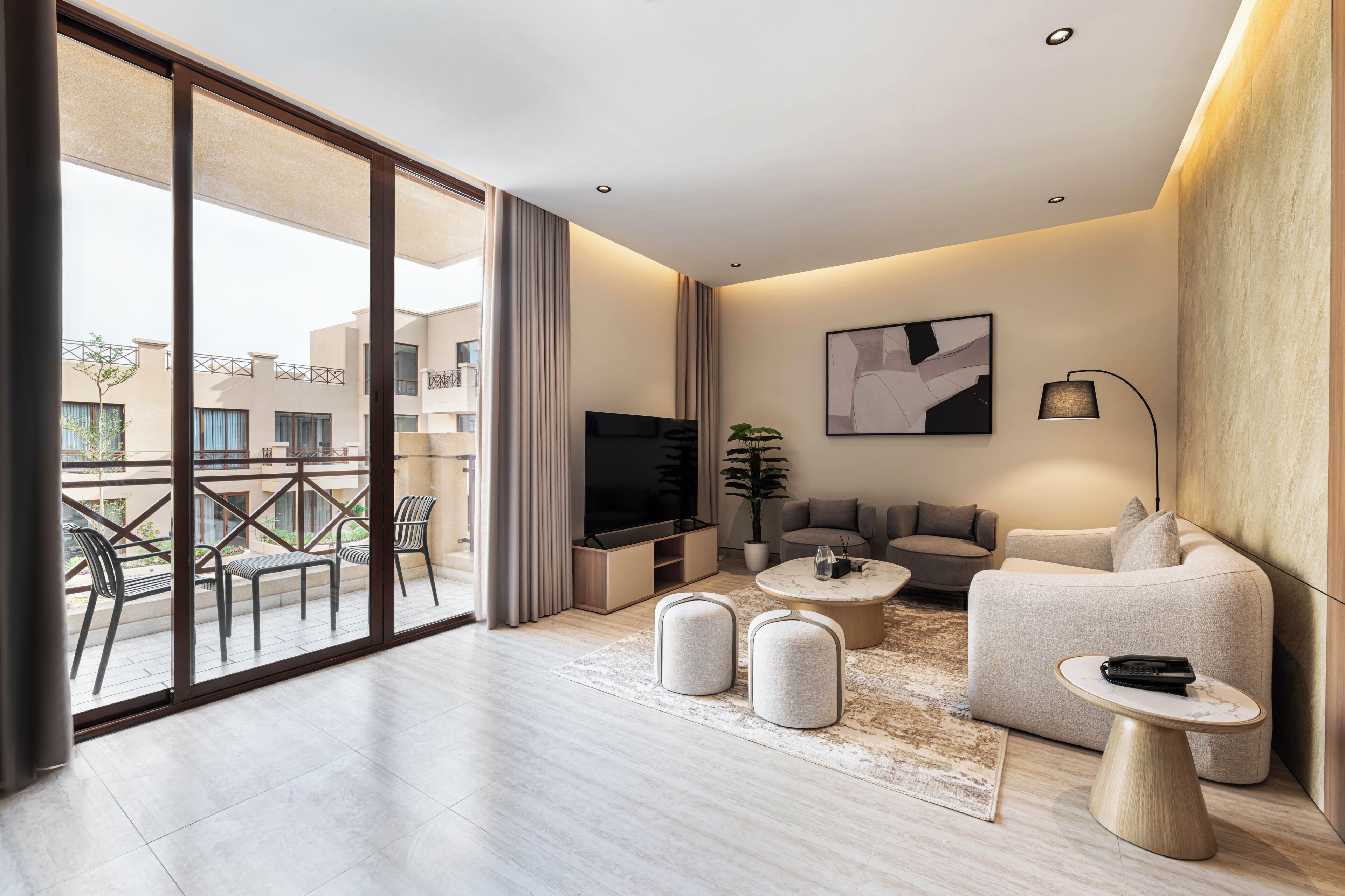 Luxury-Apartment | Zimmersafe, Schreibtisch, Verdunkelungsvorhänge, schallisolierte Zimmer