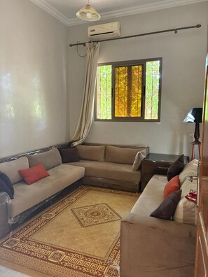 Living area - Vrbo Property (Route tahennaout Douar Ben Cheikh)
