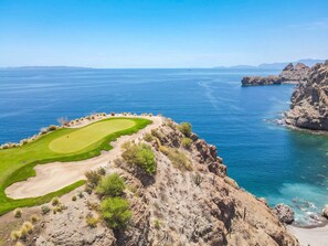 Hoyo 17 de TPC Danzante Bay
