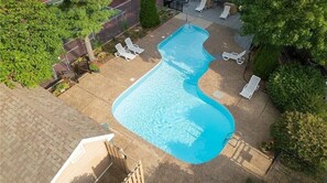 Outdoor pool - The Falls 118/4 Bdrm - Top Floor with WOW views! 2 pools/Tennis court/14x38 DOCK (Lake Ozark)