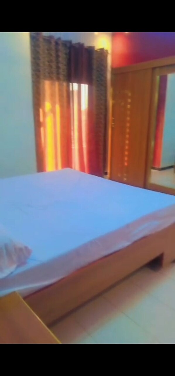 Bed sheets - Magnificent furnished house with several bedrooms in Diamniadio (Diamniadio)