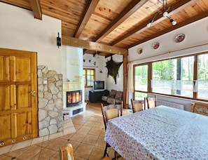House | Dining - Large House With Private Sauna, Close to the Lake (Purda)