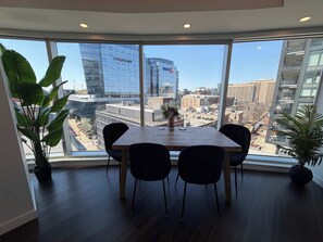 Dining - 2 BR and 2 Bath downtown with panoramic view of city! (Halifax)