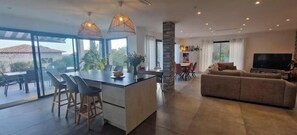 Interior - Villa 175m2 - 8 pers - Saint-Cyprien / Pinarello (Zonza)