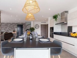 Dining - Villa 175m2 - 8 pers - Saint-Cyprien / Pinarello (Zonza)
