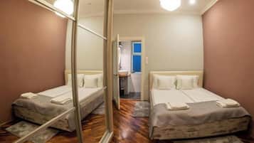 Iron/ironing board, WiFi, bed sheets