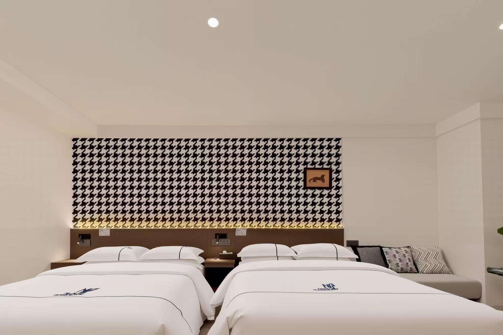 Habitación superior con 2 camas individuales, baño privado, vista a la ciudad | Spa