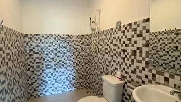 Standard Double Room, City View | Bathroom