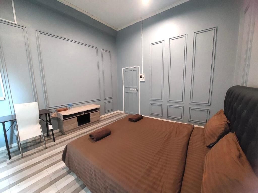 Basic Double Room, City View | Blackout curtains, soundproofing, free WiFi