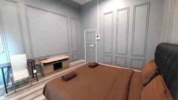 Basic Double Room, City View | Blackout curtains, soundproofing, free WiFi