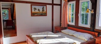 Large House With Private Garden and Sauna