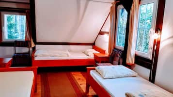 Nhà | 6 phòng ngủ, bàn ủi/dụng cụ ủi quần áo