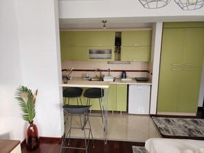 Private kitchen - LA&LE Apartment  Ohrid – Stylish & Quiet Stay Near Lake Ohrid (Ohrid)
