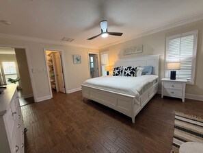 3 bedrooms, iron/ironing board, WiFi, bed sheets - 3bed/2bath heated pool home in Bradenton near IMG and AMI! (Bradenton)
