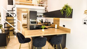 Private kitchen - Naturiste Cap d'Agde Villa Héliovillage 23 (Agde)