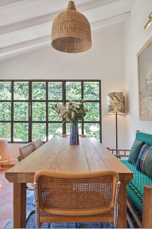 Dining - Vrbo Property (Saint-Tropez)