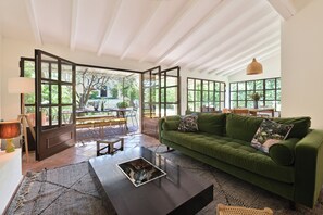 Living area - Vrbo Property (Saint-Tropez)