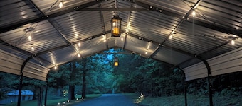 Newly Furnished-Game Room-Deck-Patio-Fire Pit-Outdoor Dining-Two Minutes to WCU