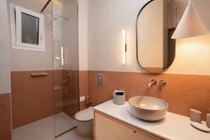 Bathroom - Cozy studio by MelAngelo A - Walk to Piraeus Port (Pireas)