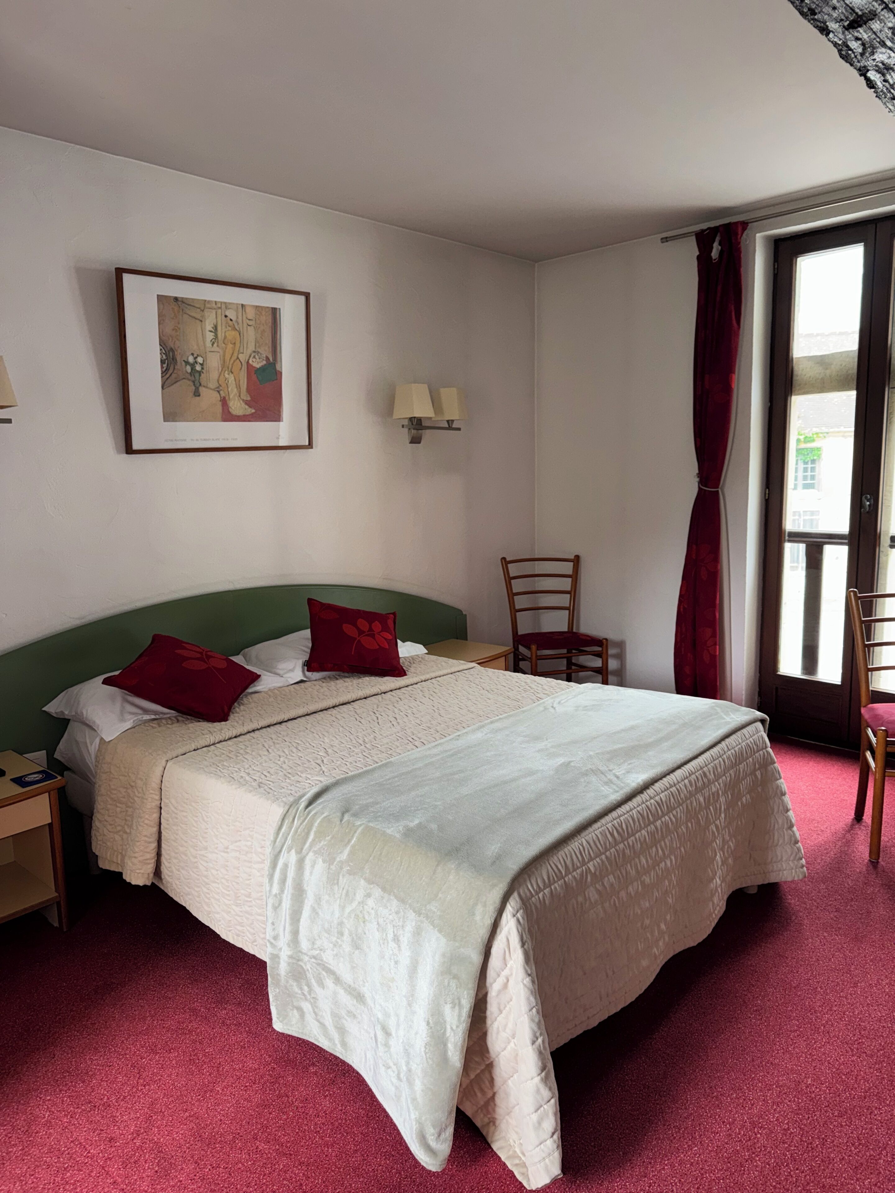 Comfort Double Room | In-room safe, desk, free WiFi