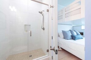 Shower, hair dryer, towels, shampoo - Gulf-Front Luxury Home with Private Pool, Beach Access & Bikes! (Panama City Beach)