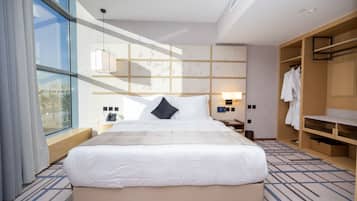 Family Suite, City View | In-room safe, blackout drapes, soundproofing, free WiFi