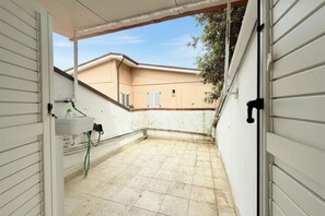 Interior - M463 – Marcelli, one-bedroom apartment with courtyard (Numana)