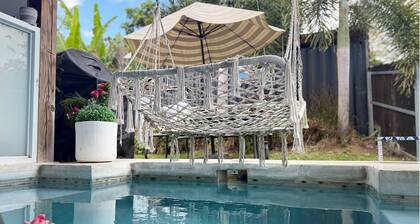 Private plunge pool 3 minutes to local waterfall & nearby Corcega Beach