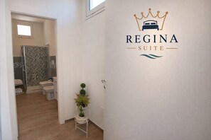 Shower, hair dryer, bidet, towels - Regina Suite Mazara ideal, elegance, centrality and serenity (Mazara del Vallo)