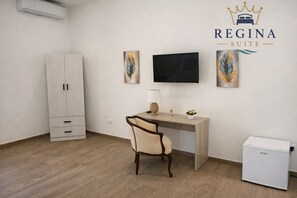 Interior - Regina Suite Mazara ideal, elegance, centrality and serenity (Mazara del Vallo)