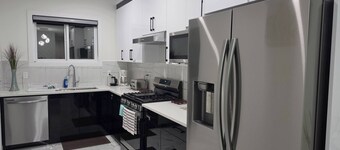 The Blessed Family Home-2bed Rooms 2washrooms