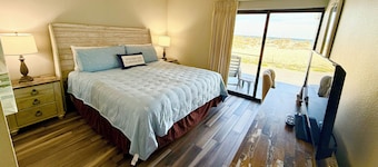 Steps from the Beach with Gulf View Ground Floor