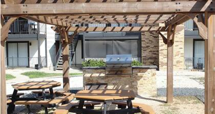 Modern - Round Rock 1BR -Near Austin - King Bed