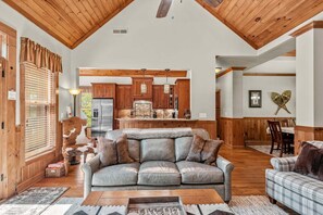 Interior - The Trinity at Sugar Mountain (Banner Elk)