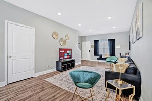 Villa (2 Bedrooms) | Interior