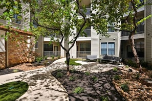 Interior - Apex Executive Apartments - 820 Benge Dr TX (Arlington)