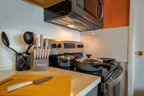 Interior - King Suite, 10 Mins to Ft Moore (Columbus)