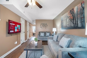 Apartment (2 Bedrooms) | Interior - Hope's Place (Clarksville)