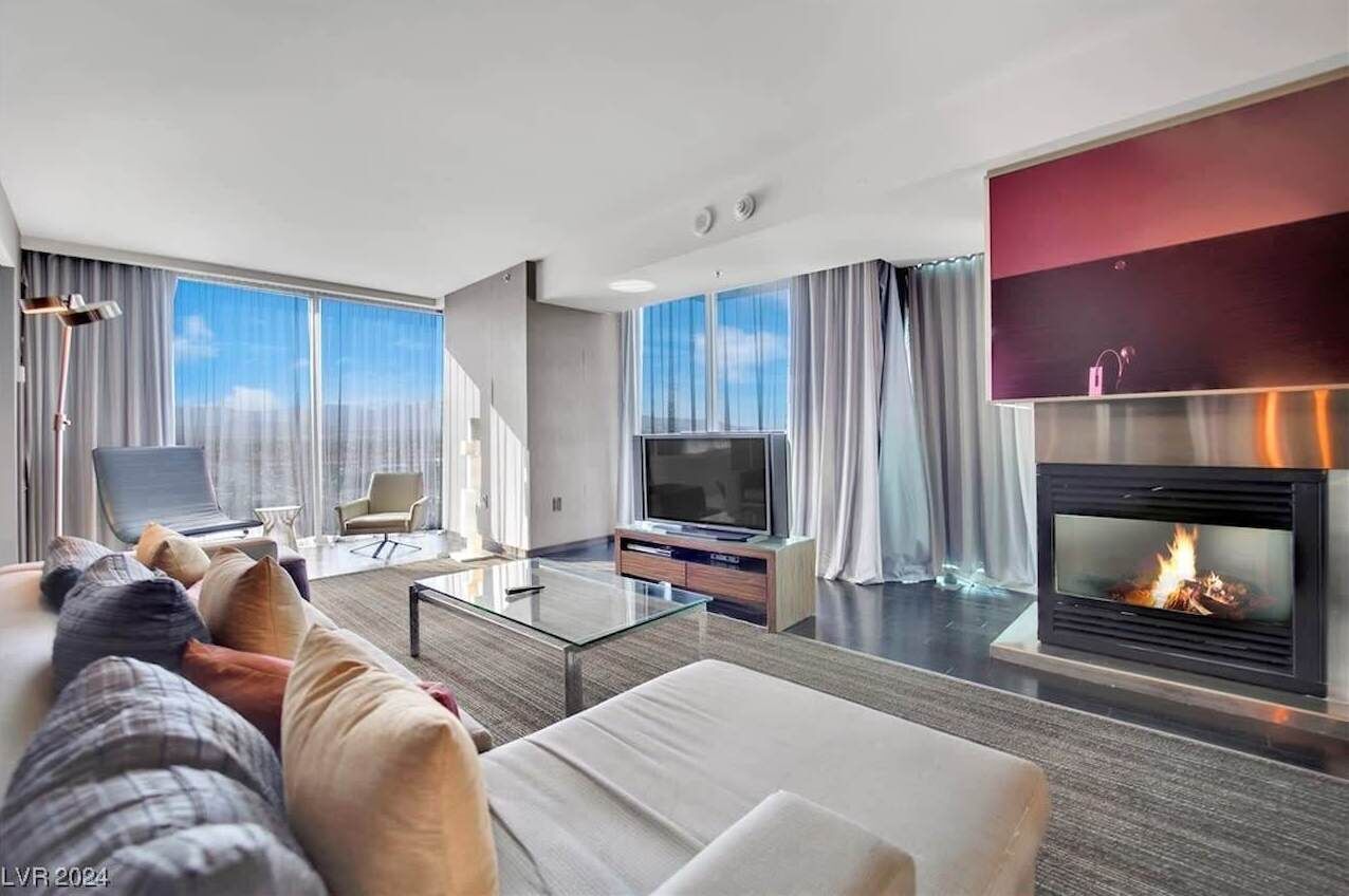 Apartment (1 Bedroom) | Interior