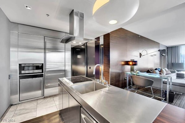Interior - Palms 1 BR Strip View With Balcony (Las Vegas)