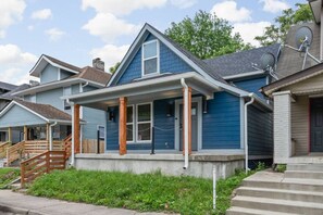 Interior - 590 Newly Remodeled 4 Bedroom - Downtown (Indianapolis)