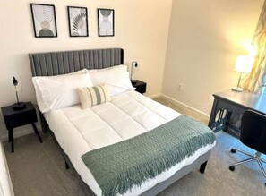Interior - 561l Stunning Home, Pool Access, Garage Parking! (Okahumpka)