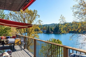 Interior - 562 Massive 8 Bedroom on the Lake! (Groveland)